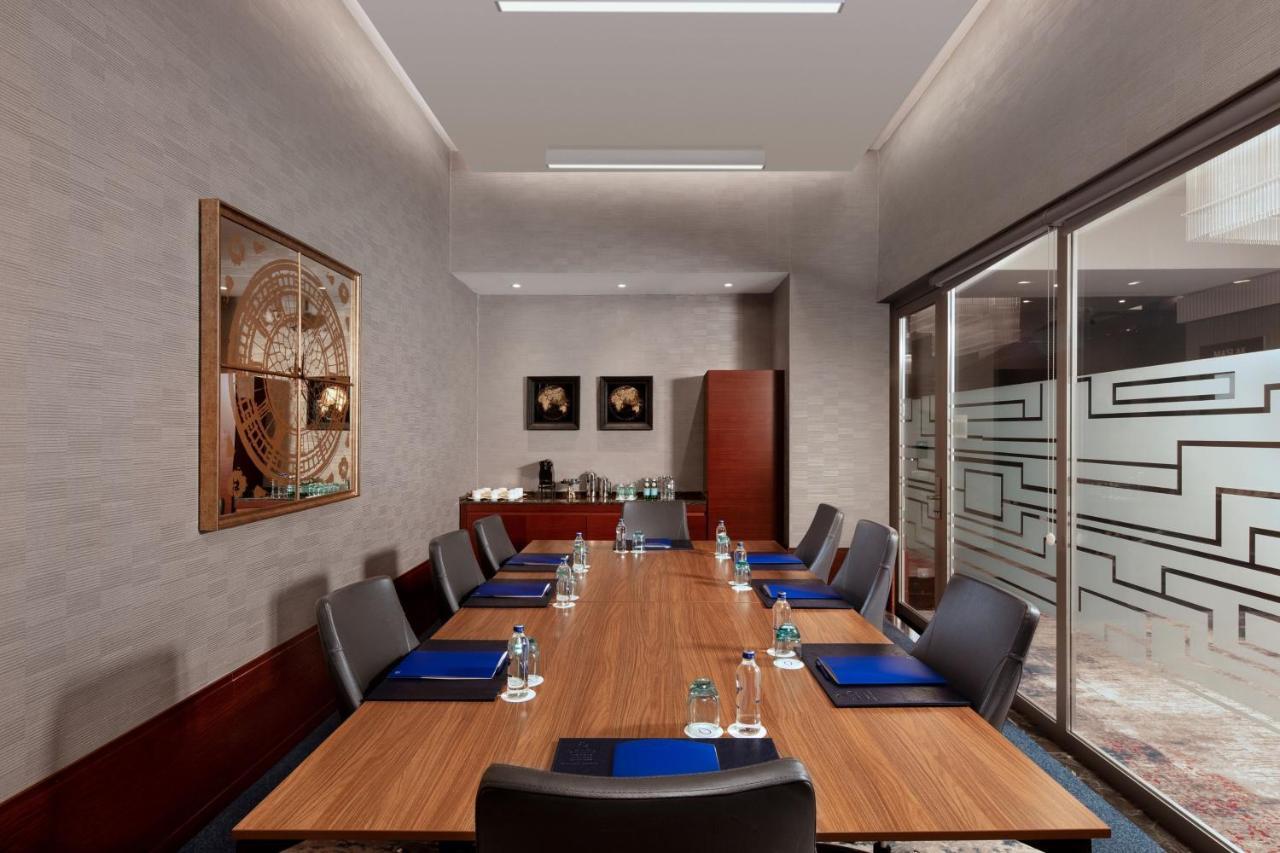 Delta Hotels By Marriott Istanbul Levent Exterior foto