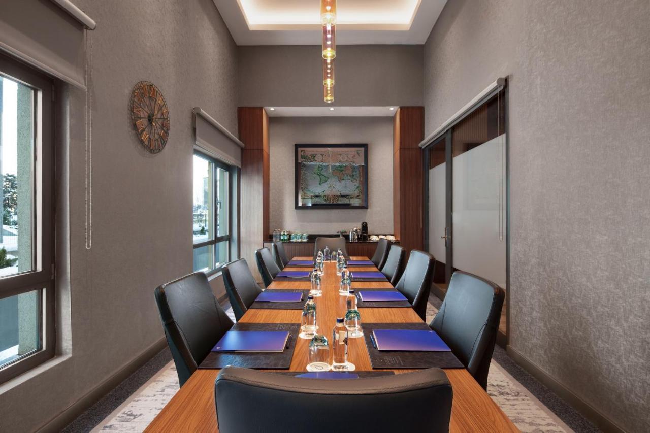 Delta Hotels By Marriott Istanbul Levent Exterior foto
